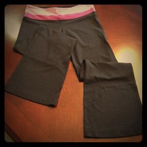 Lululemon yoga pants